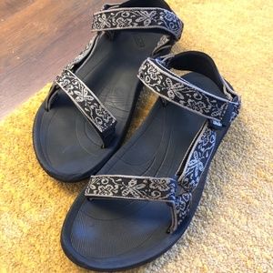 Women's Teva Sandals (SOLD)